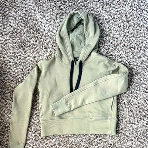 Cropped hoodie